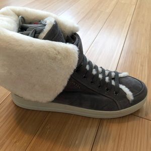 PRADA GREY SUEDE SNEAKERS SHEARLING LINED SIZE 9